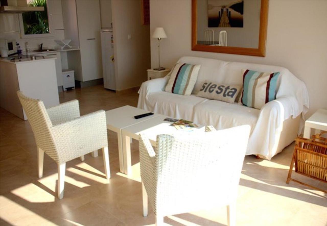 Les Portelles Del Mar 1ª Linea Playa Apartment *