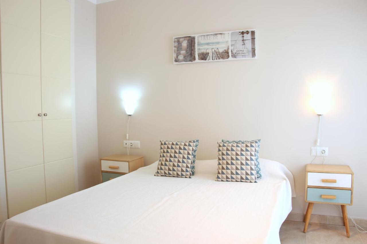 Les Portelles Del Mar 1ª Linea Playa Apartment *